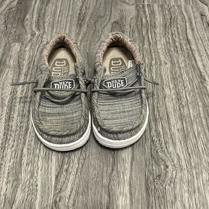 Toddler Hey Dudes size 5! Wore 2-3 times. Very good condition.